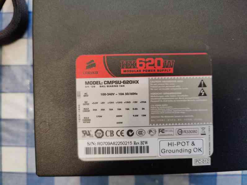 CORSAIR HX620  - foto 2