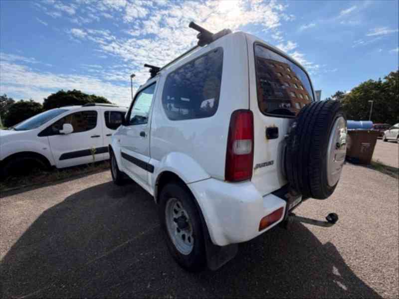 Suzuki Jimny 1,3   4x4 (62,5 kW) - tažné - foto 12