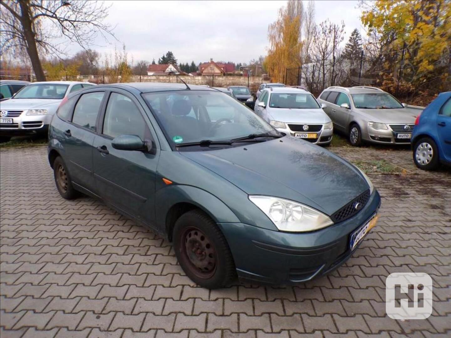 Ford Focus 1,6 16V - foto 1