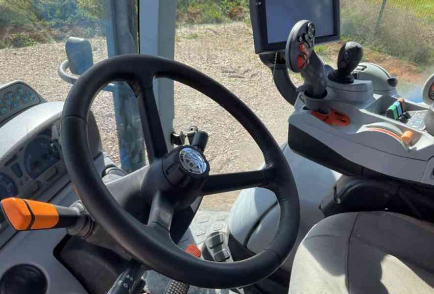 2015 New Holland T7250 - foto 5
