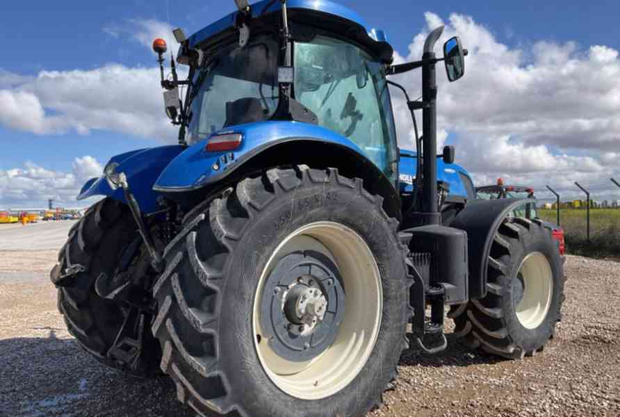 2015 New Holland T7250 - foto 4