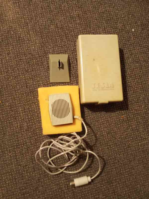 Magnetofon Tesla b101 stereo + příslušenství, pásky 53ks  - foto 4