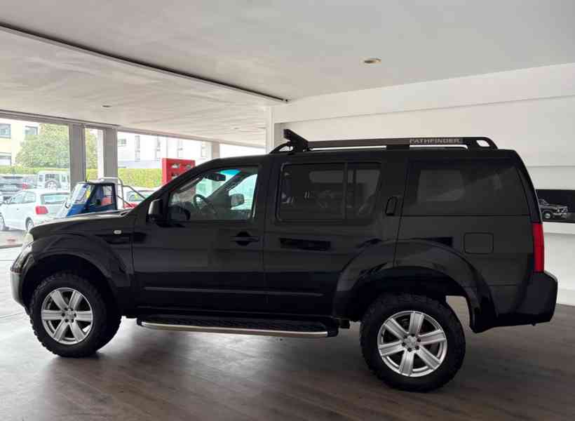 Nissan Pathfinder 2.5 dCi 126kw - foto 4