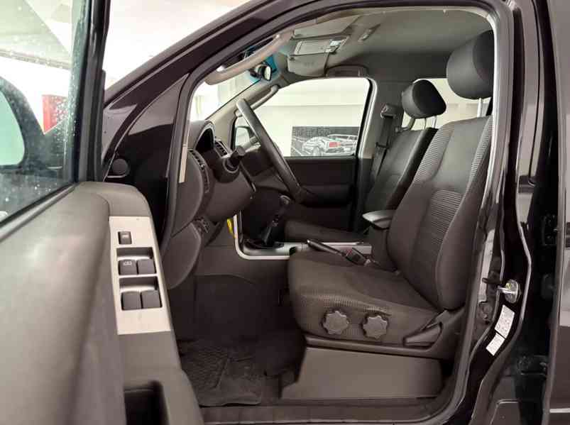 Nissan Pathfinder 2.5 dCi 126kw - foto 7