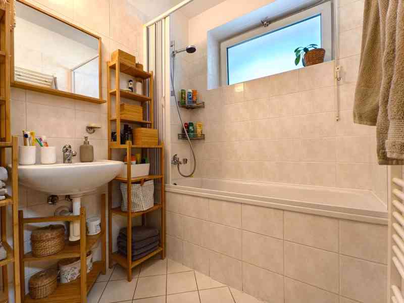 Pronájem 3+kk, 82m2 (park.+lodžie) (Kristiánov, ul. Tyršova) - foto 4