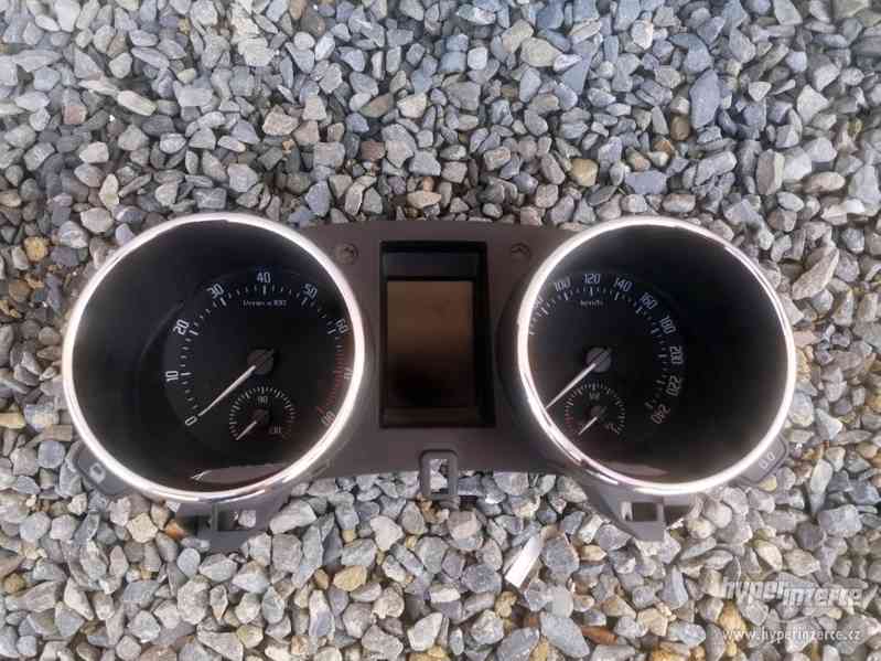 Budíky do Škoda Yeti – benzínové, MAXIDOT - 5L0920840F - foto 1