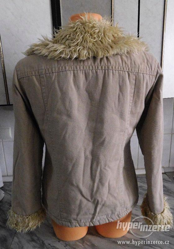 zimní bunda s kožíškem - foto 3