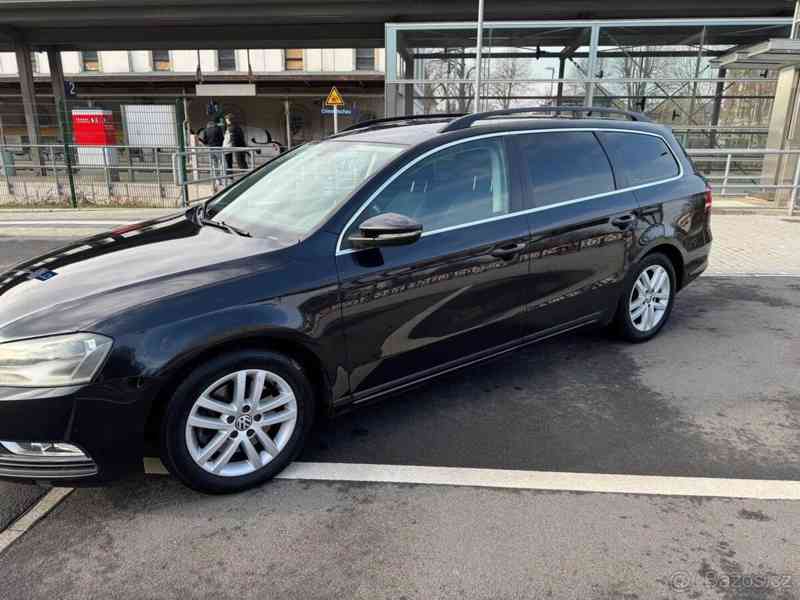 Volkswagen Passat 1,6   B7 - foto 7