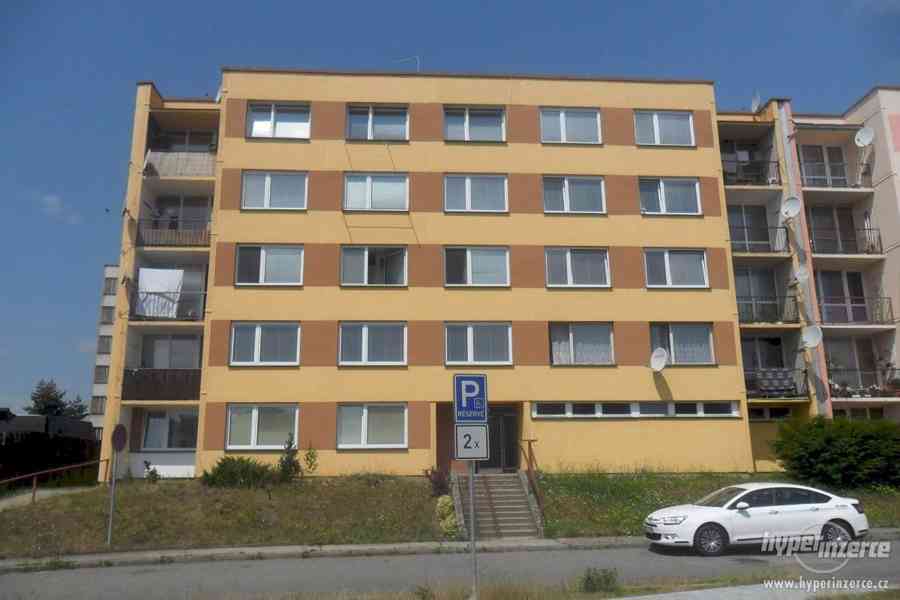 Byt 3+1 Blatná bez RK - foto 1