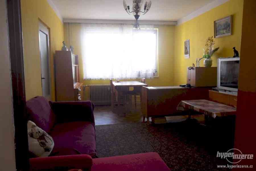 Byt 3+1 Blatná bez RK - foto 3