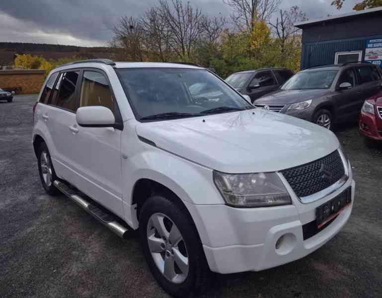 Suzuki Grand Vitara 2.0i Club benzín 103kw - foto 4