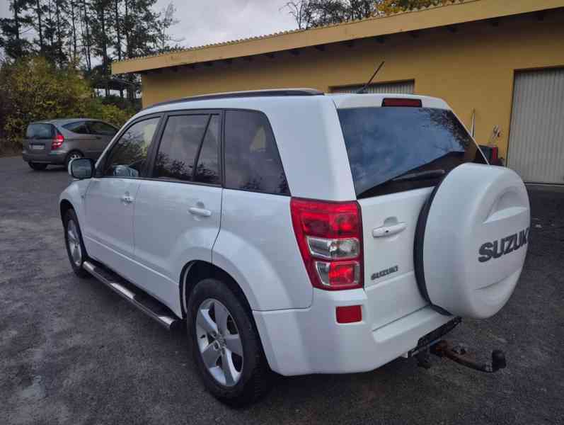 Suzuki Grand Vitara 2.0i Club benzín 103kw - foto 3