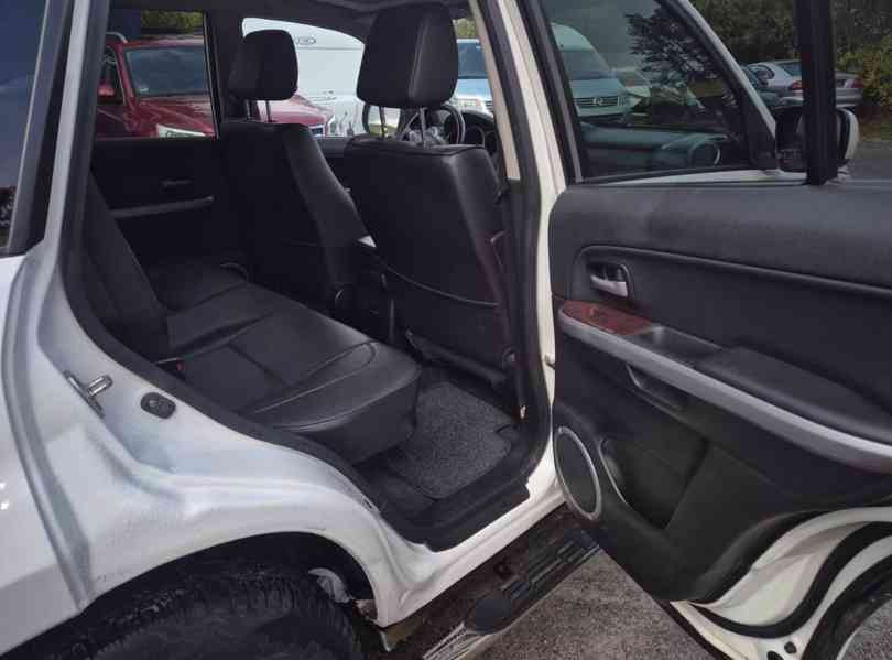 Suzuki Grand Vitara 2.0i Club benzín 103kw - foto 11