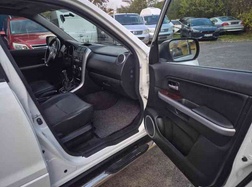 Suzuki Grand Vitara 2.0i Club benzín 103kw - foto 10