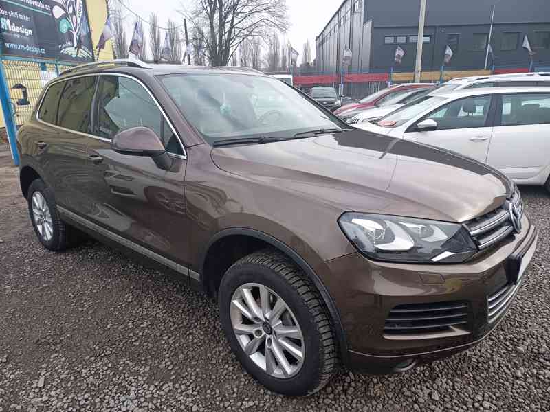 Volkswagen Touareg 3,0TDI 4Motion V6 ČR 1 majitel DPH  - foto 22