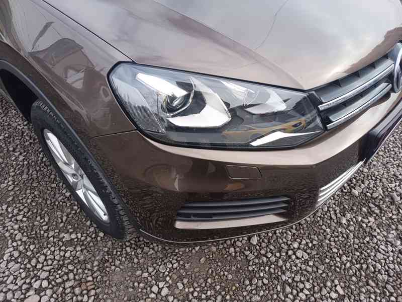 Volkswagen Touareg 3,0TDI 4Motion V6 ČR 1 majitel DPH  - foto 2
