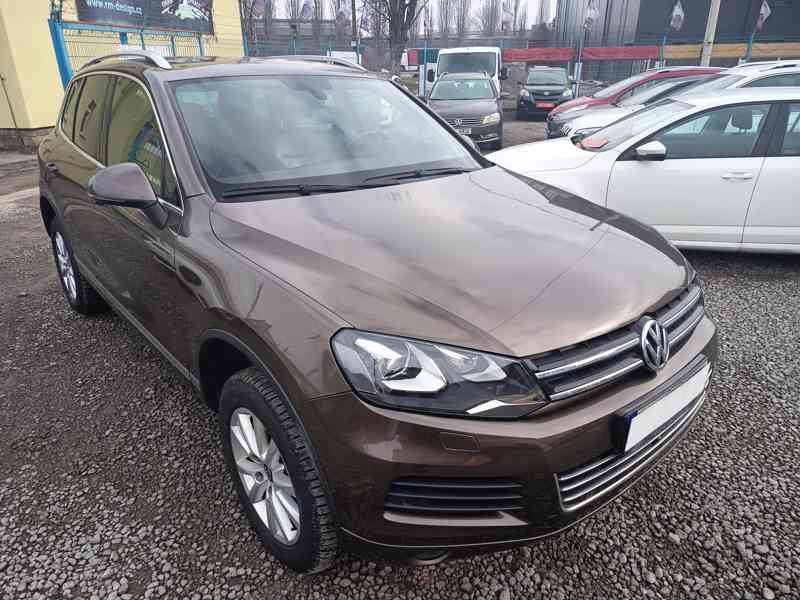 Volkswagen Touareg 3,0TDI 4Motion V6 ČR 1 majitel DPH  - foto 21