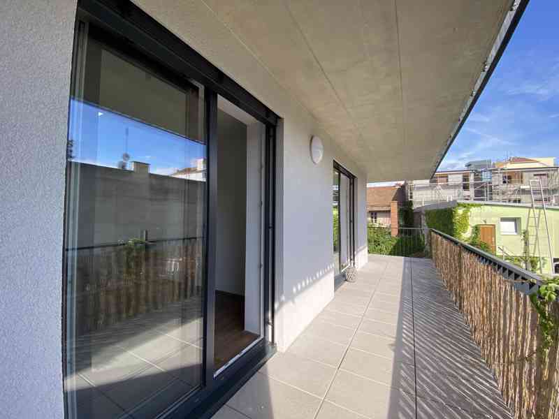 PRONÁJEM BYTU 2+KK, TERASA, GARÁŽOVÉ STÁNÍ A SKLEP, BRNO - foto 10