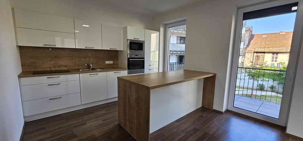 PRONÁJEM BYTU 2+KK, TERASA, GARÁŽOVÉ STÁNÍ A SKLEP, BRNO - foto 3