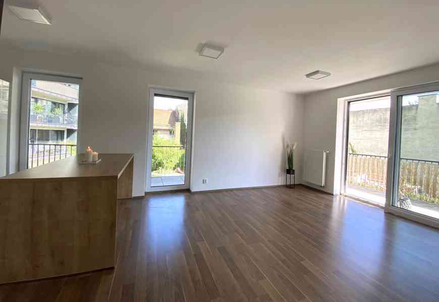 PRONÁJEM BYTU 2+KK, TERASA, GARÁŽOVÉ STÁNÍ A SKLEP, BRNO - foto 5