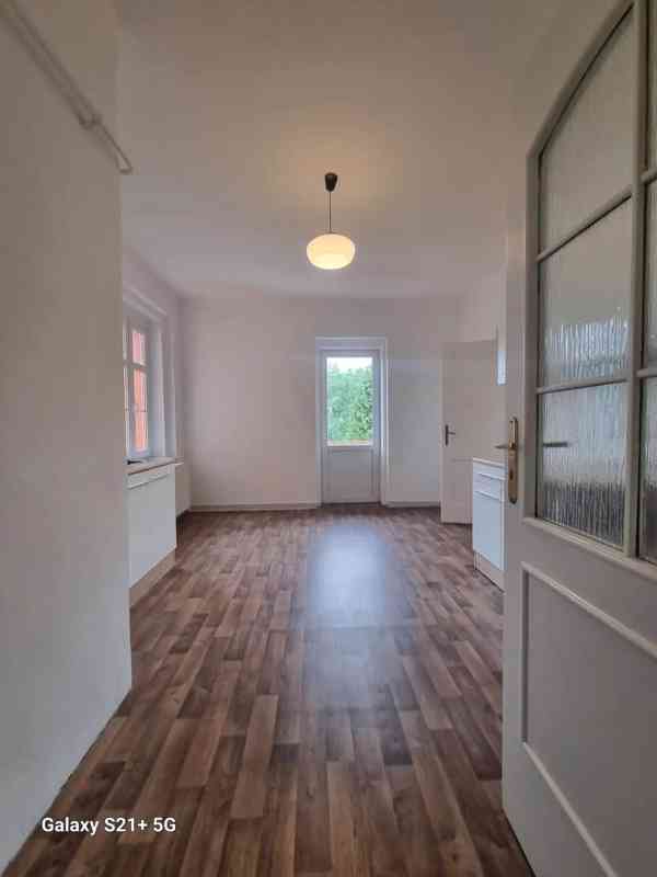 Pronájem bytu 2+1 68 m² - foto 5