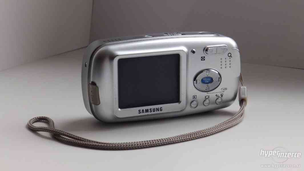 Samsung Digimax A400 + SD karta, pouzdro - foto 3