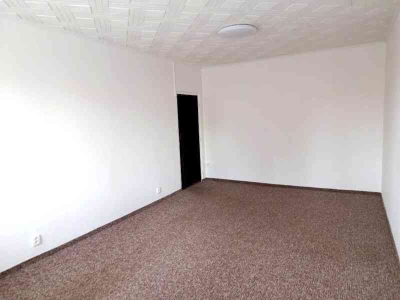 Byt 2+1 | 59 m² | centrum Chodova u Sokolova - foto 3