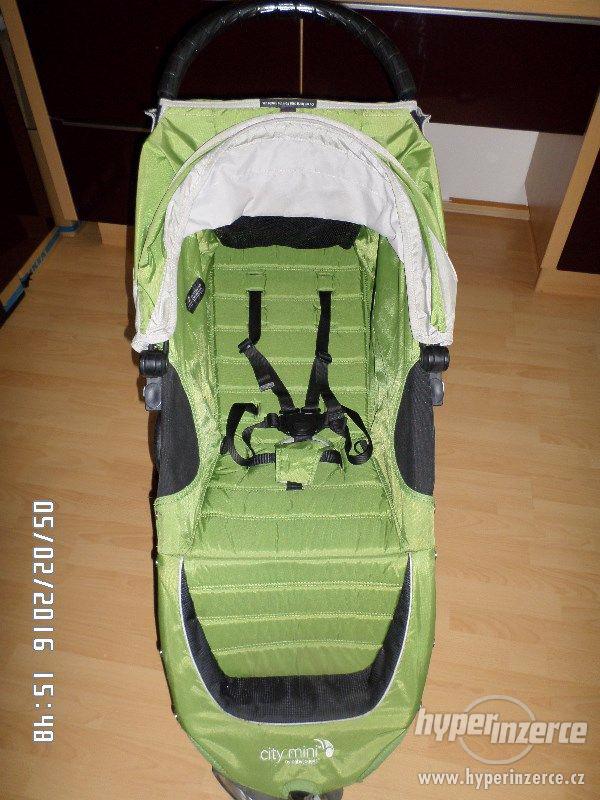 Prodám používaný kočárek Citi Mini by baby jogger - foto 5