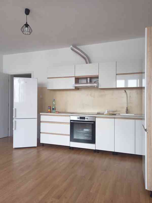 Nabízím být 2kk 50m2 s balkonem Svitavy - foto 6