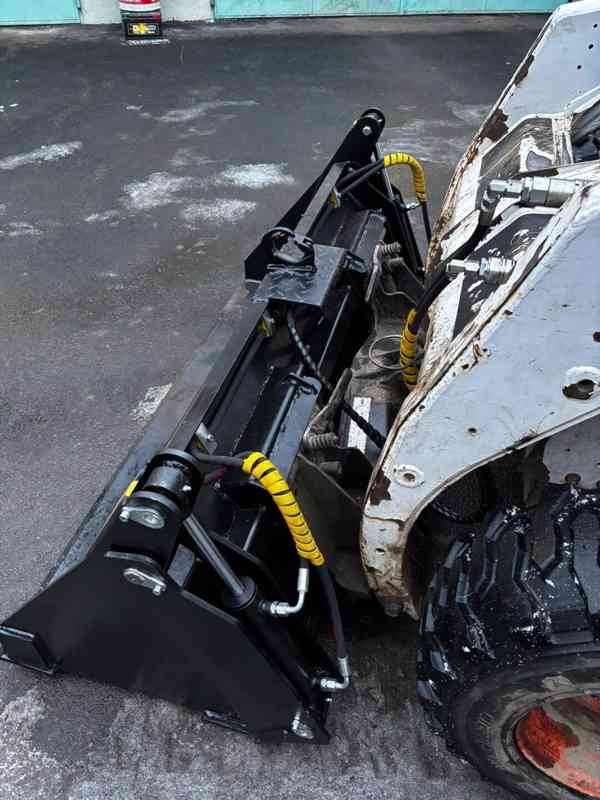 Lopata kombinovaná 4v1, klapačka LOCUST, BOBCAT, AVANT  - foto 11