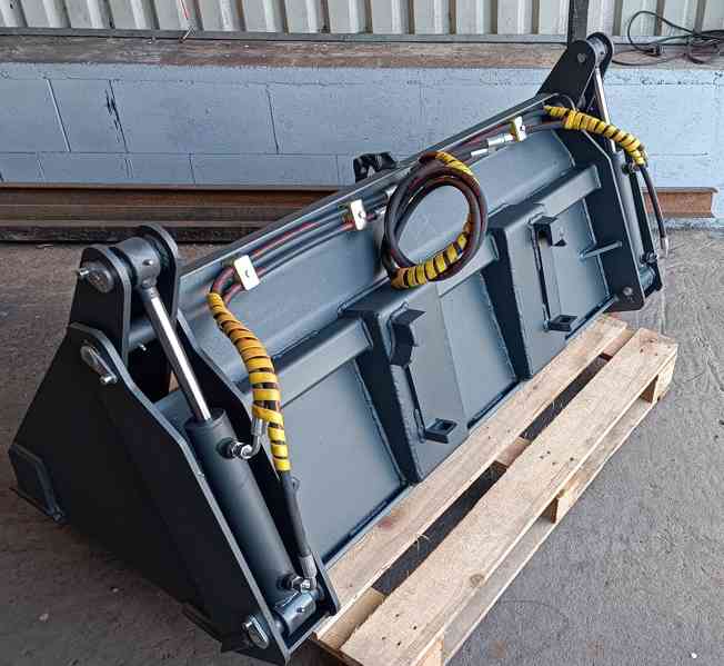 Lopata kombinovaná 4v1, klapačka LOCUST, BOBCAT, AVANT  - foto 8