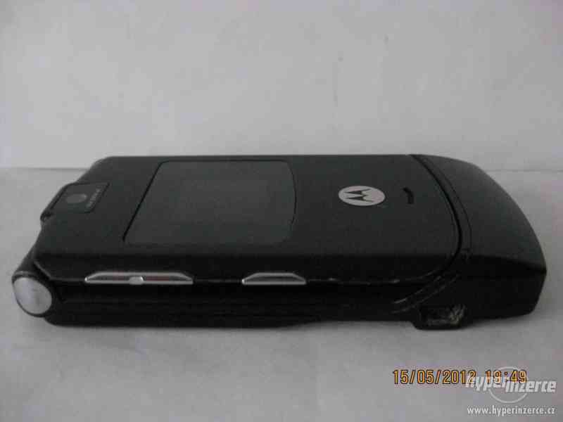 MOTOROLA V3+SIM karta s bonusem ZDARMA!!! - foto 4