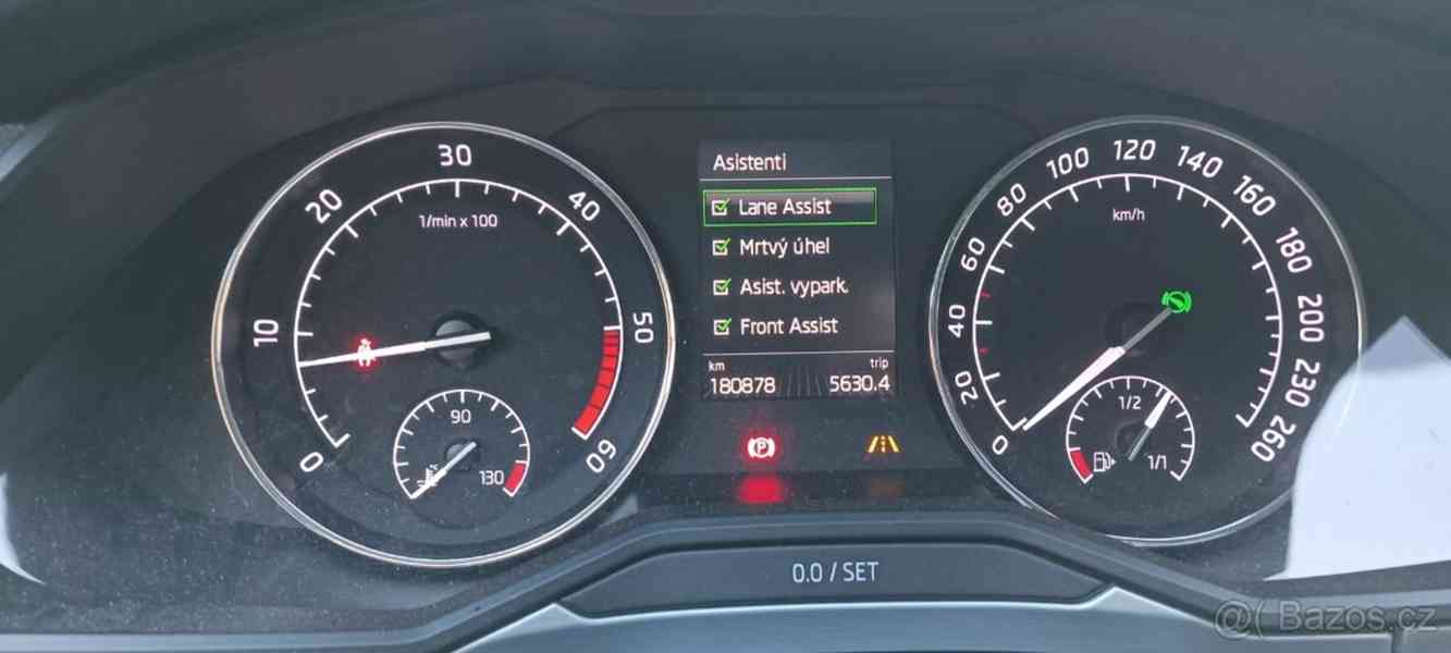 Prodám Škoda Superb 3 combi 1.6 TDI.2017, 184xxxkm.  - foto 2