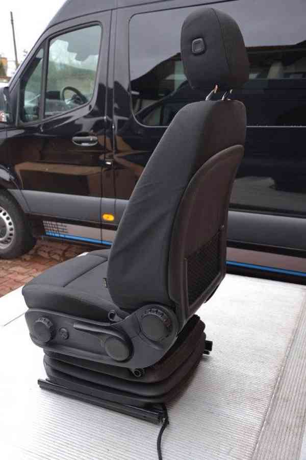 Mercedes-Benz Sprinter 907 sedačka - teleskopická - foto 3