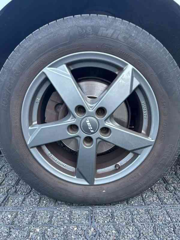 Opel Astra - foto 5