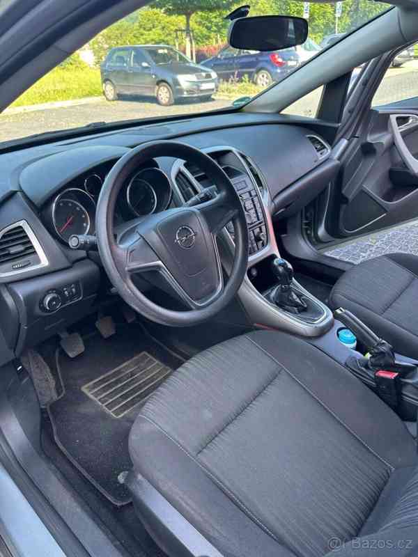 Opel Astra - foto 6