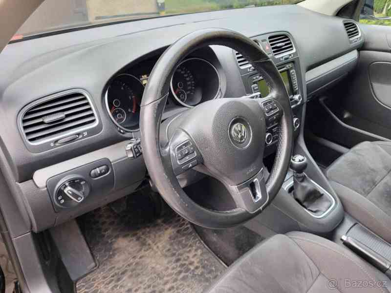 Volkswagen Golf 2,0   VI Tdi, r. 2011 - foto 6