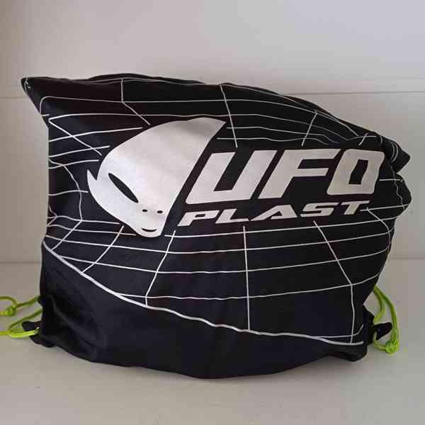 Motokrosová přilba UFO Echus Carbon - foto 9