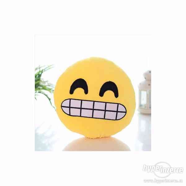 Emoji polštář s motivem smajlíka - foto 3