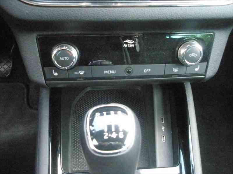 Škoda Kamiq 1,0   TSI 85KW - FULL,LED,28t km - foto 7