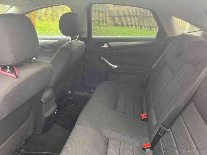 Ford Mondeo 1,6 - foto 11