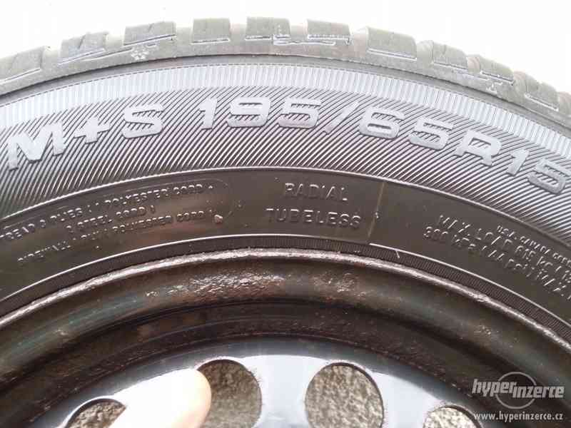 Zimní plech disky Škoda Octavia II pneu 15" - foto 3