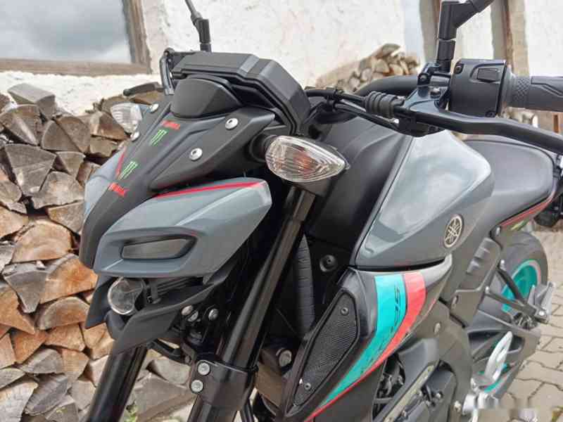 YAMAHA MT 125 - foto 14
