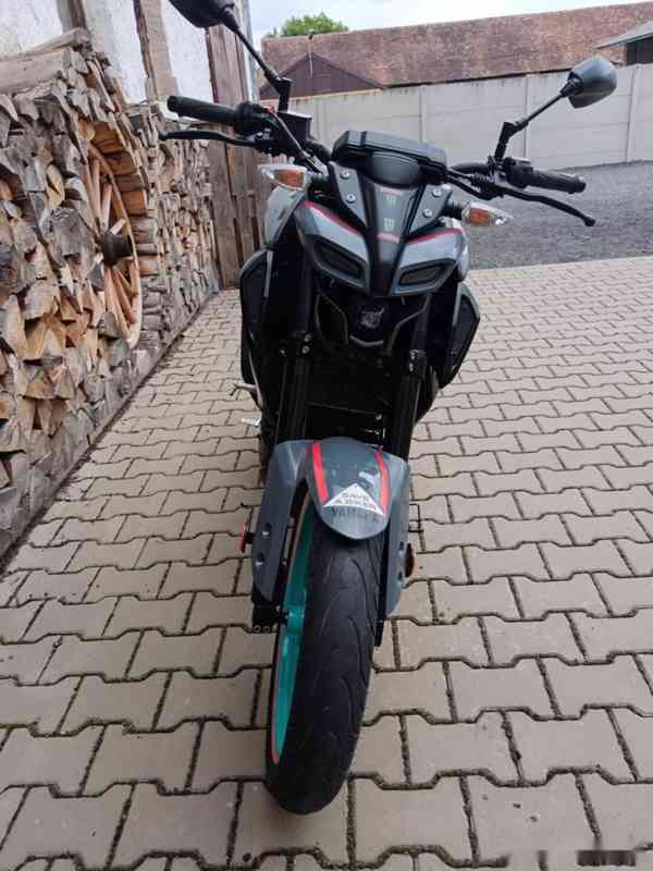 YAMAHA MT 125 - foto 12