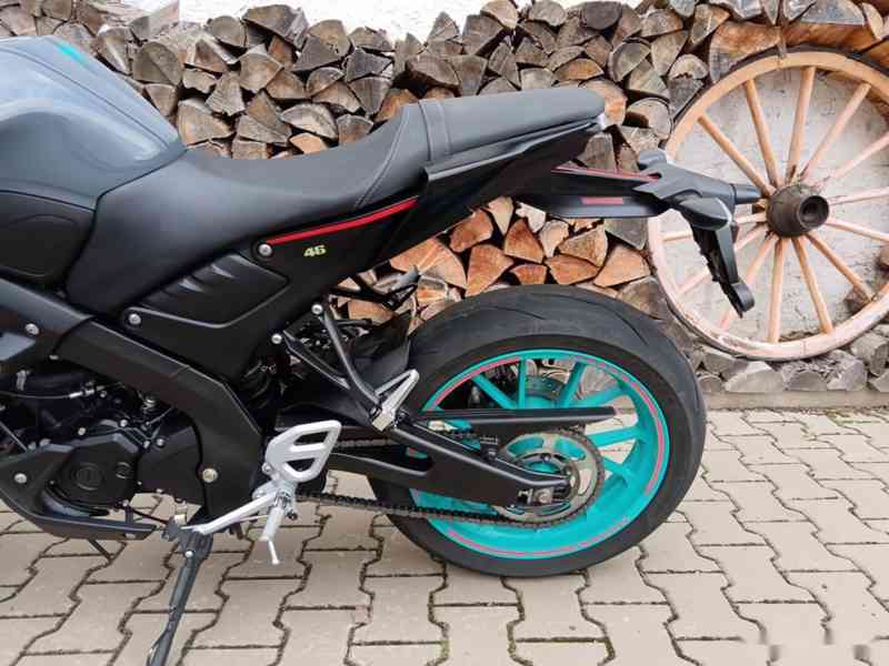 YAMAHA MT 125 - foto 10