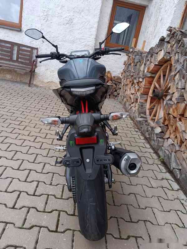 YAMAHA MT 125 - foto 13