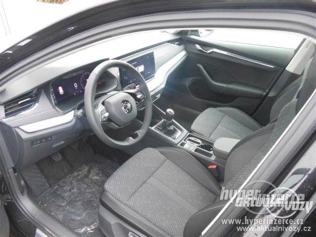 Škoda Octavia 1.5, benzín, r.v. 2020, navigace - foto 13