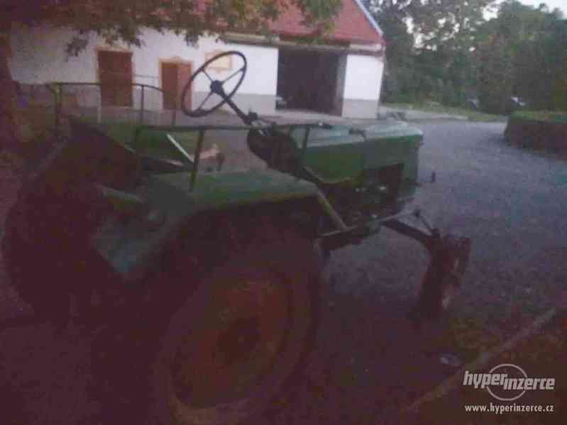 Prodám traktor Güldner - foto 2
