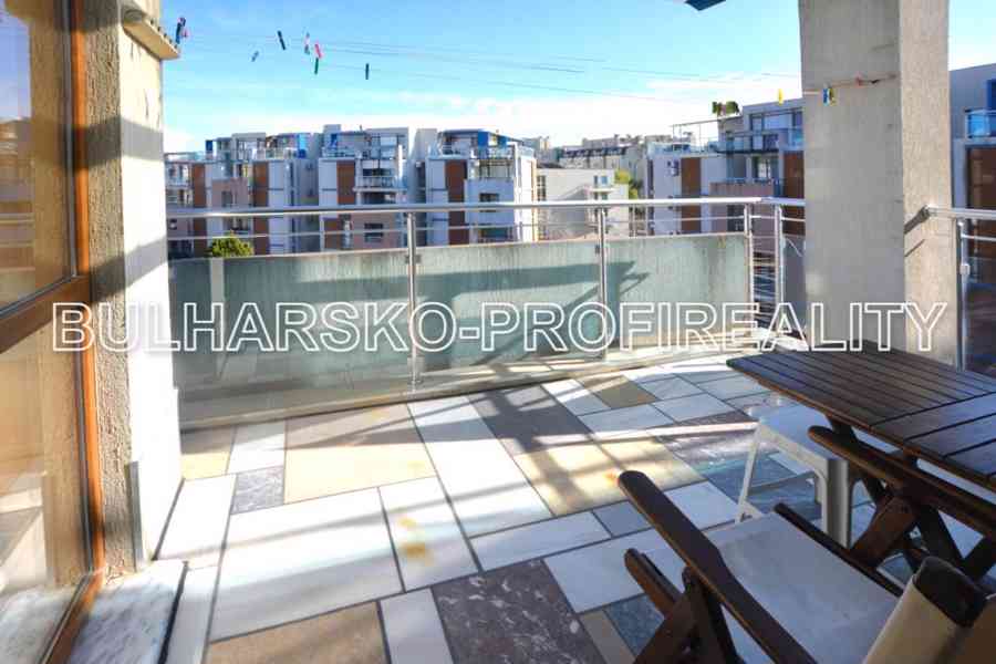 Bulharsko- EXKLUZIVNÍ 2+kk (67 m²) | VÝHLED NA BAZÉN | 450 m - foto 14