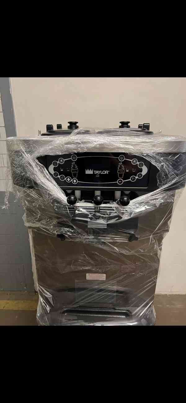 Zmrzlinový stroj Taylor C722 - foto 4